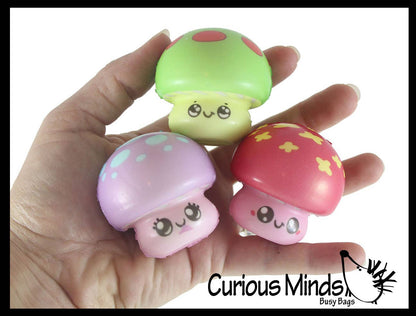 1 Cute Mushroom Micro Slow Rise Squishy Toy