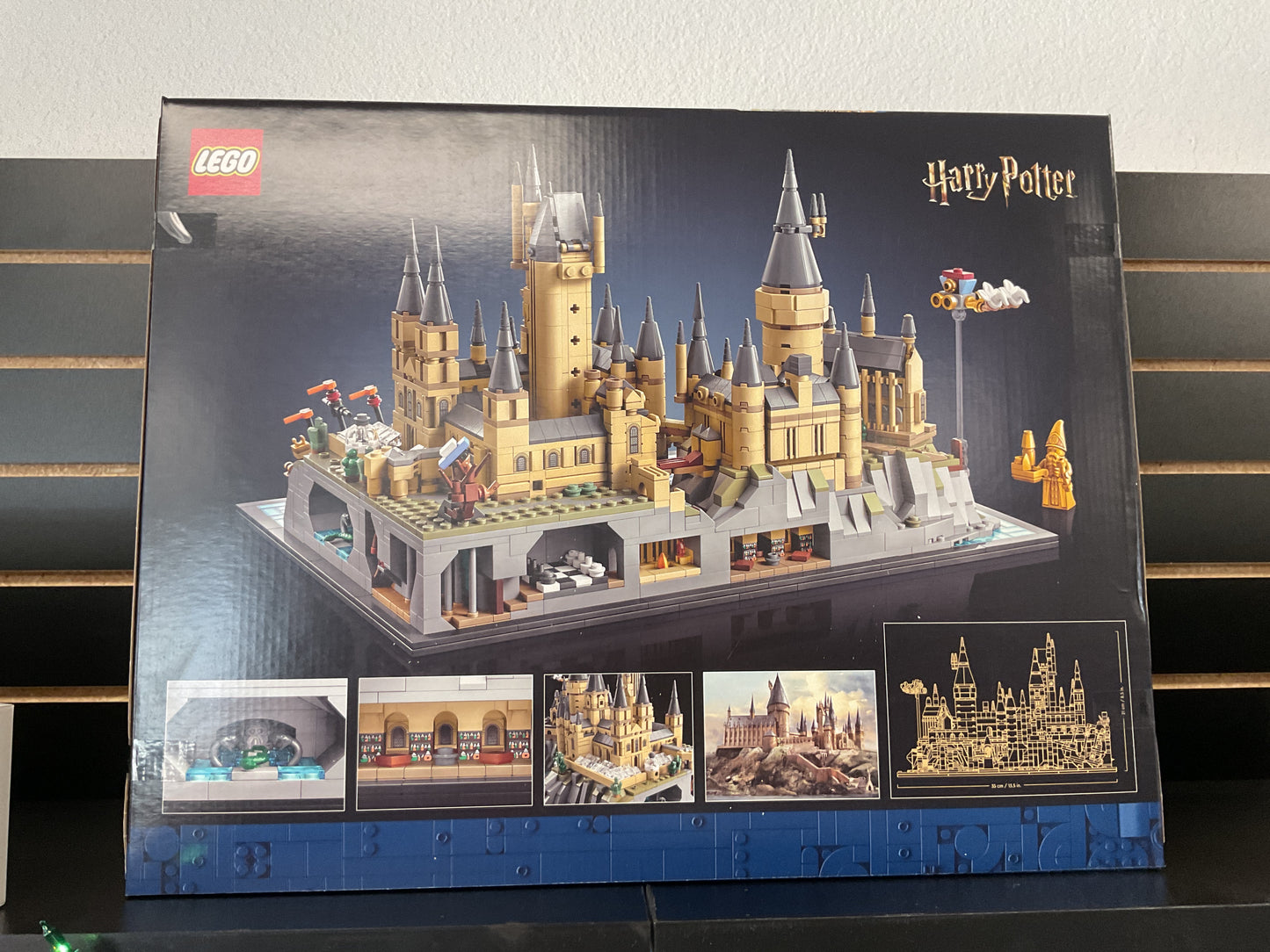 Lego - Harry Potter - Hogwarts Castle and Grounds